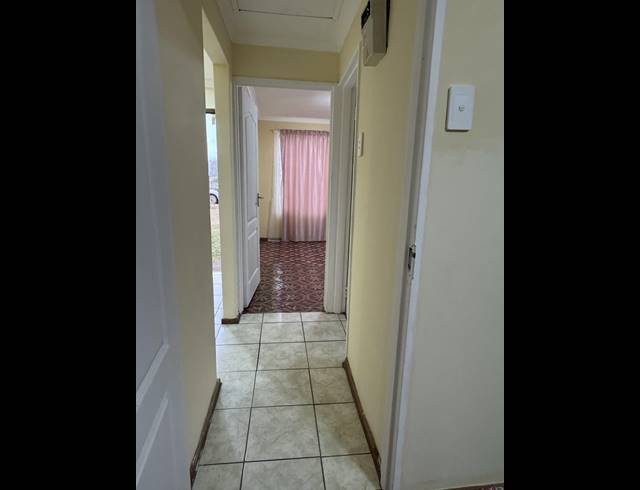 2 BEDROOM FREESTANDING TO LET IN MPOPHOMENI